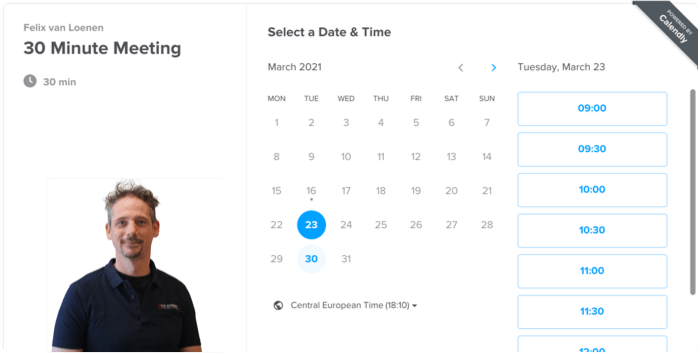 Een agenda met mogelijke dagen en een foto van Felix
